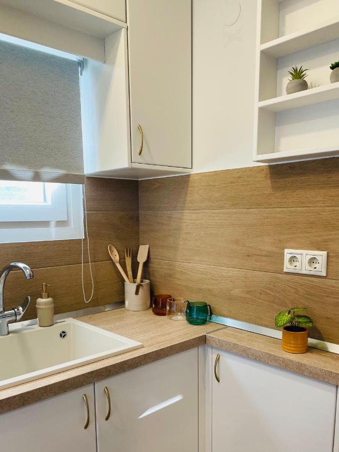 Apartament Iris Luxury House Agioi Deka  Zewnętrze zdjęcie